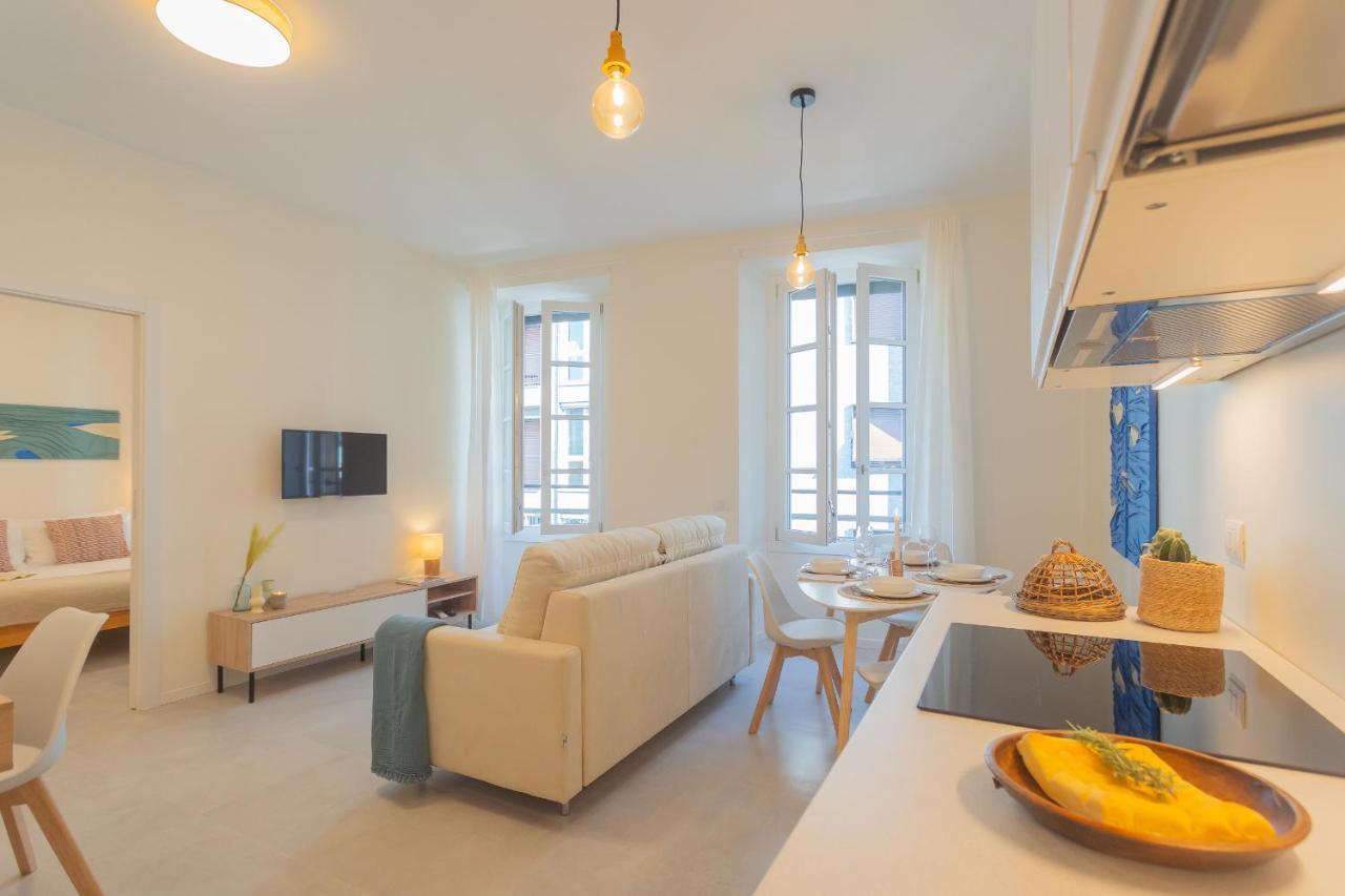 Enchanted Como Lake - City Apartment 2 By Rent All Комо Экстерьер фото