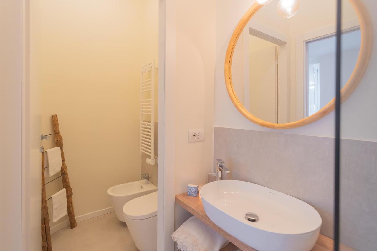 Enchanted Como Lake - City Apartment 2 By Rent All Комо Экстерьер фото